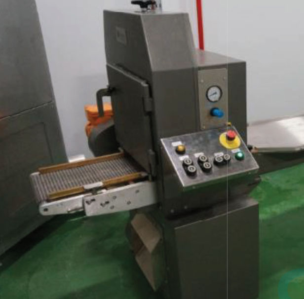 Cutting machine TYPE CM 10 X 1000